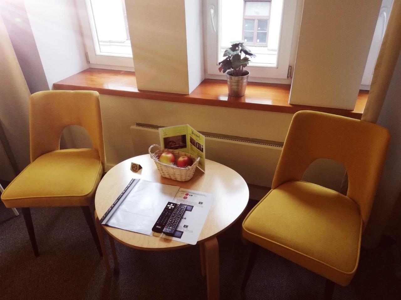 Apple Inn Варшава Екстериор снимка